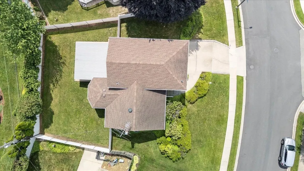 18 Sylvia Road Plainview NY 11803