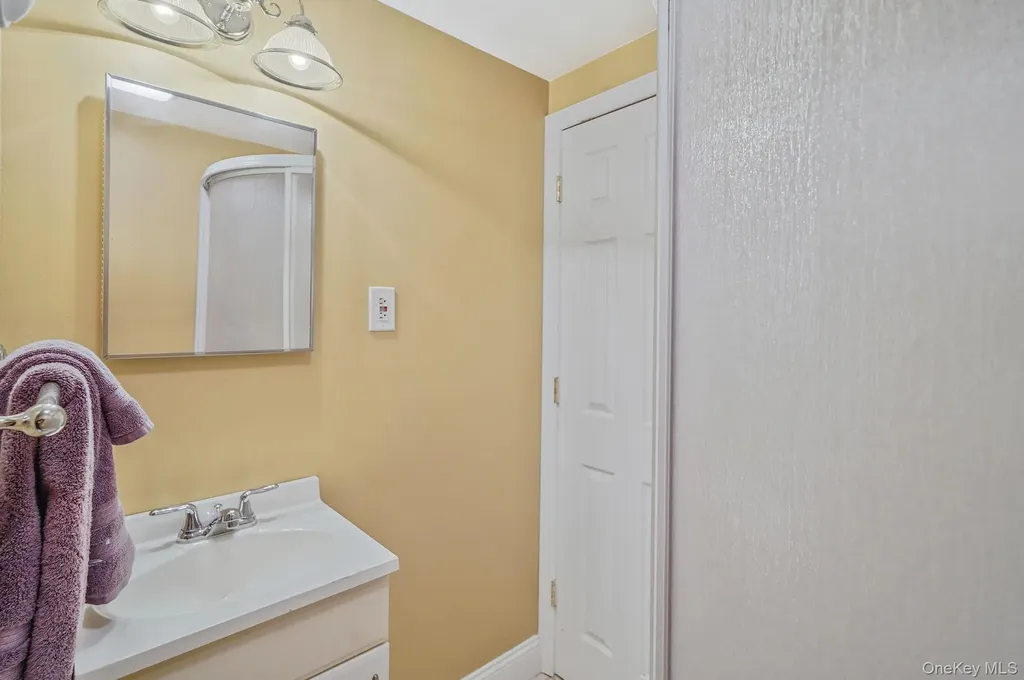 4 Margaret Drive Nesconset NY 11767