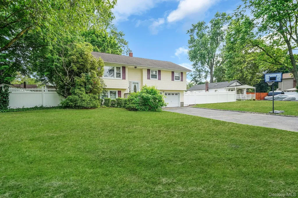 4 Margaret Drive Nesconset NY 11767
