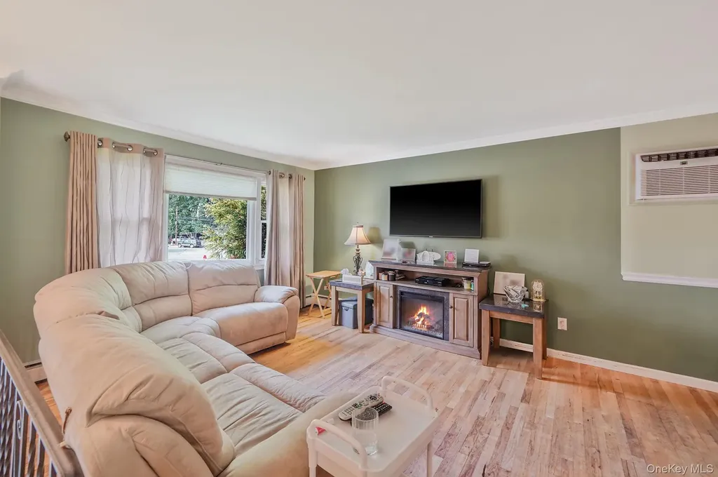 4 Margaret Drive Nesconset NY 11767