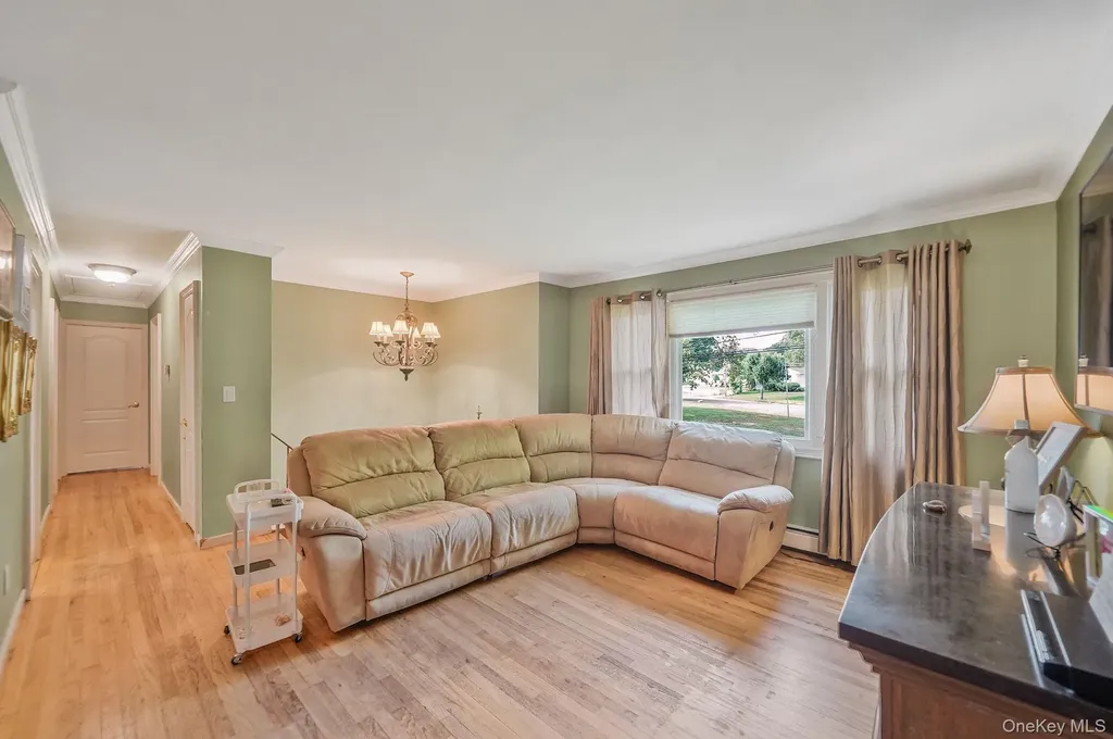 4 Margaret Drive Nesconset NY 11767