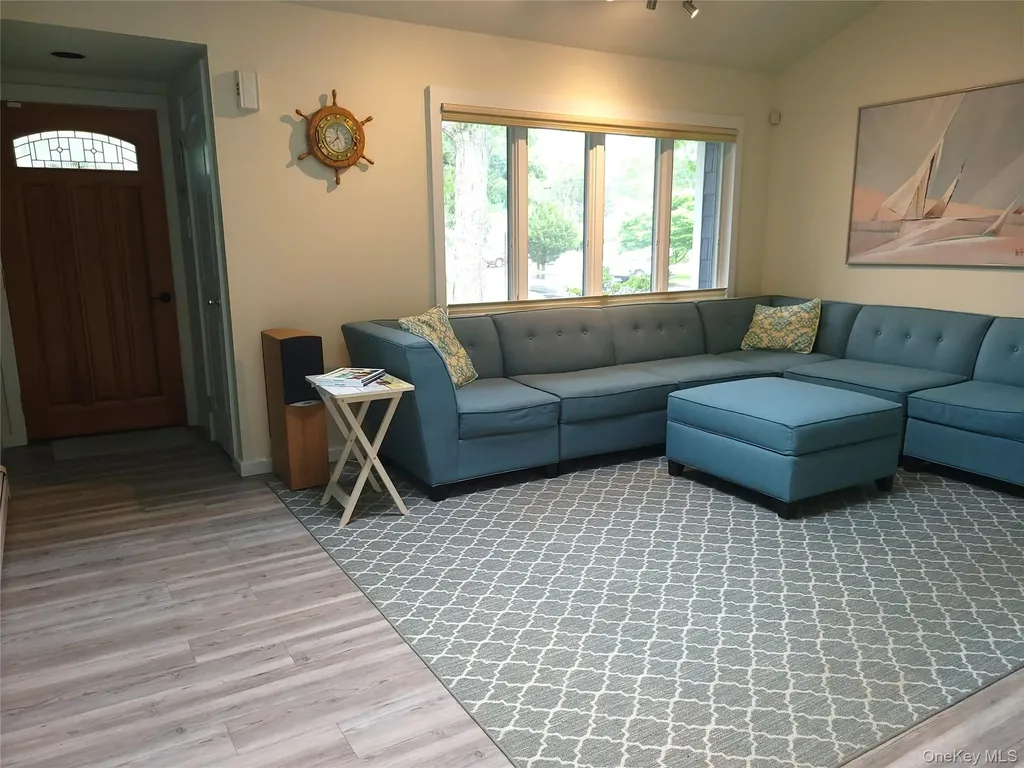 67 Wakeman Road Hampton Bays NY 11946