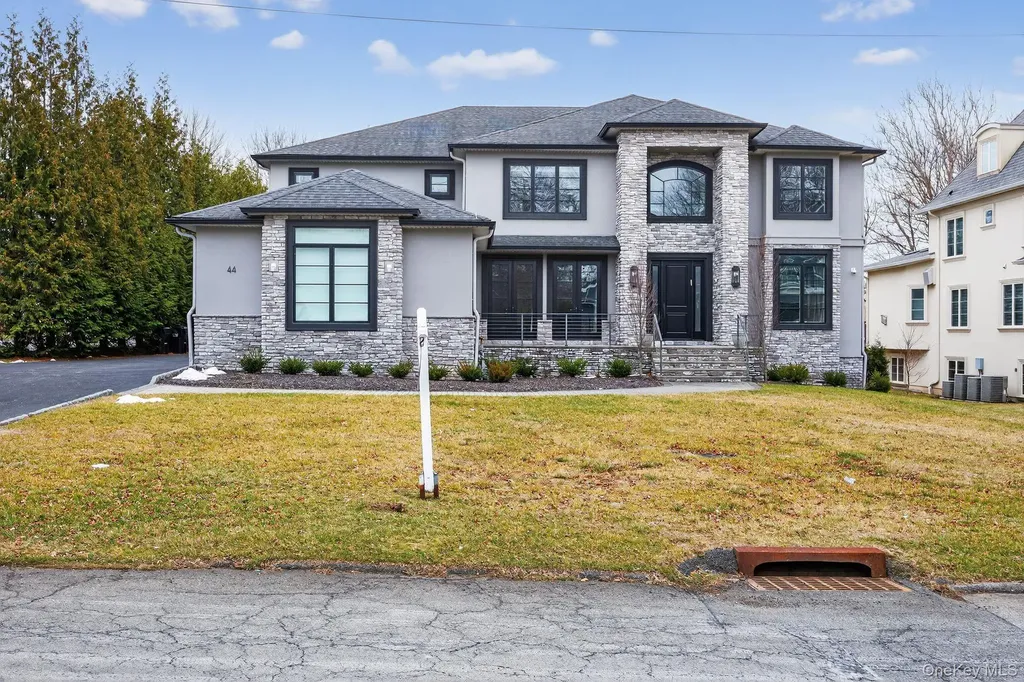 44 Parker Boulevard Monsey NY 10952