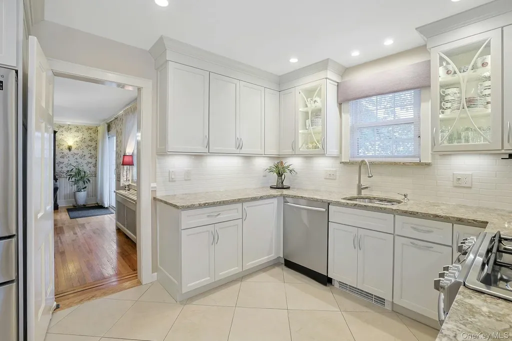 41 Cowdrey Street Yonkers NY 10701