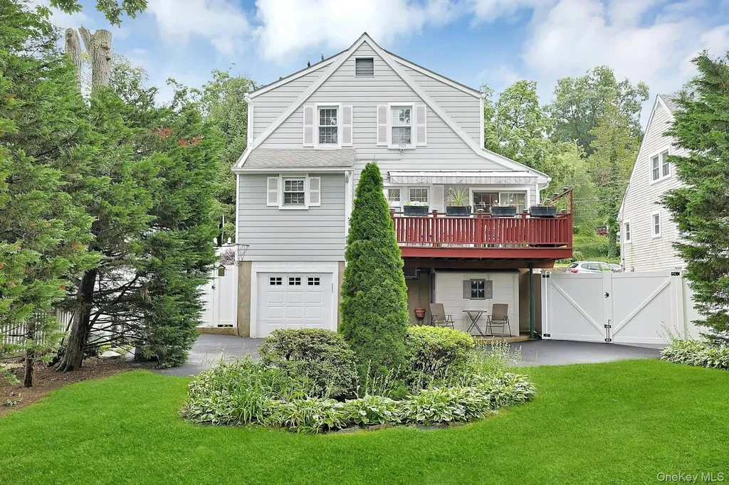 41 Cowdrey Street Yonkers NY 10701