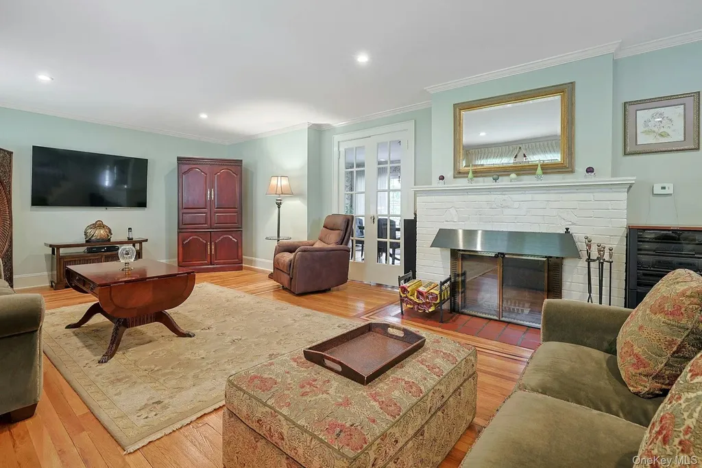 41 Cowdrey Street Yonkers NY 10701