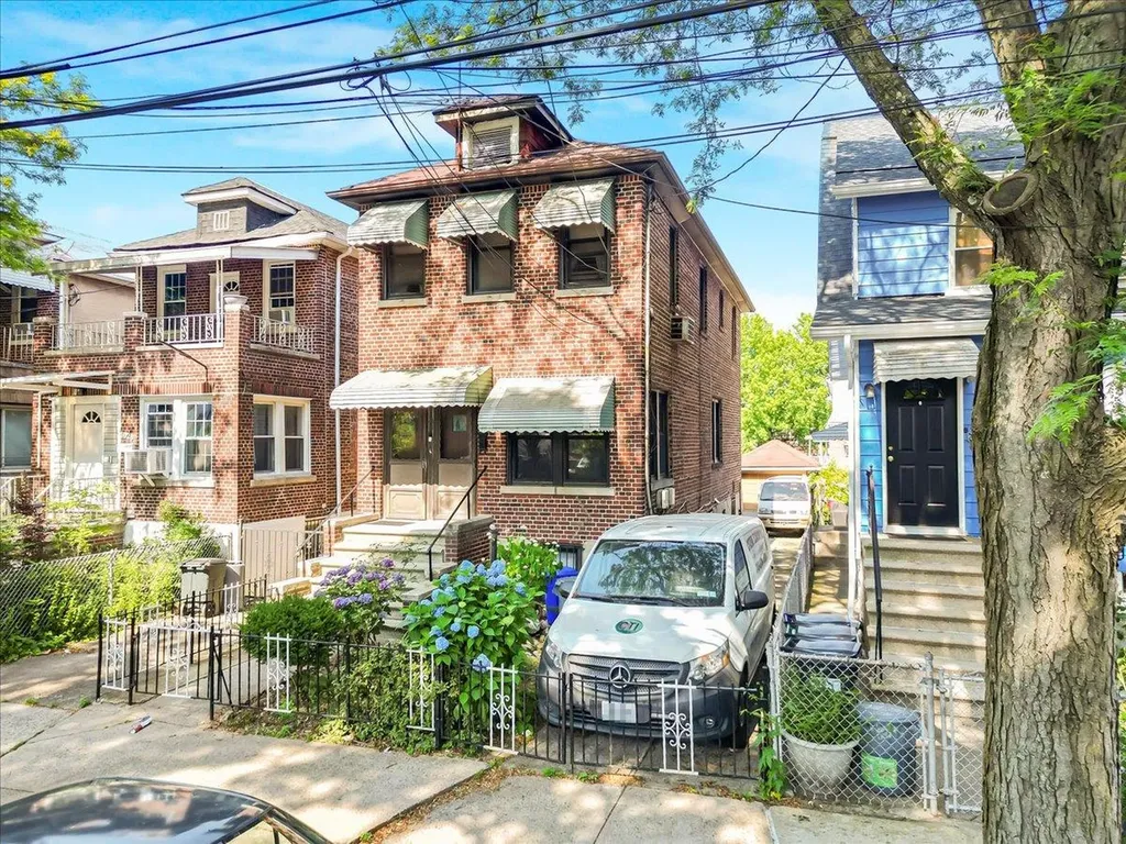 4026 Wickham Avenue Bronx NY 10466