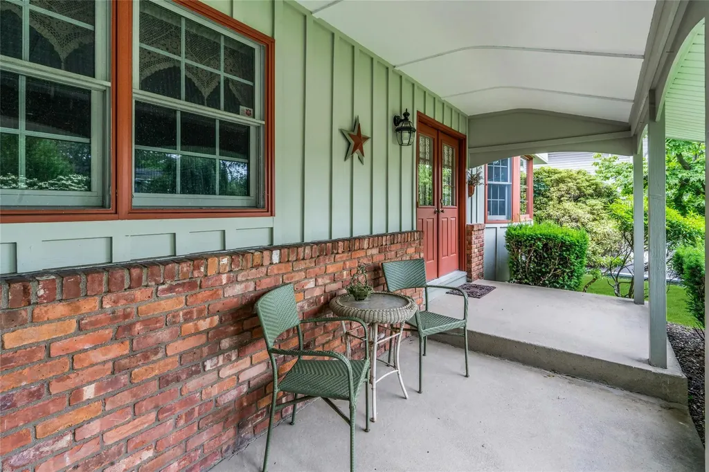29 Cardinal Lane Hauppauge NY 11788