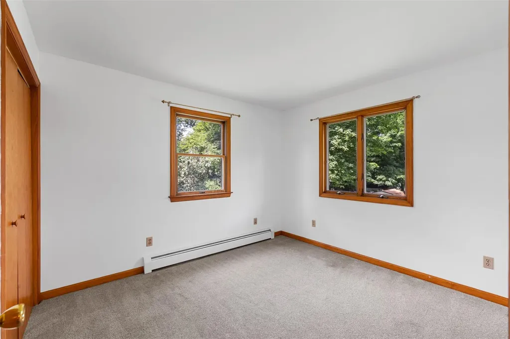 16 Orchard Lane Highland NY 12528