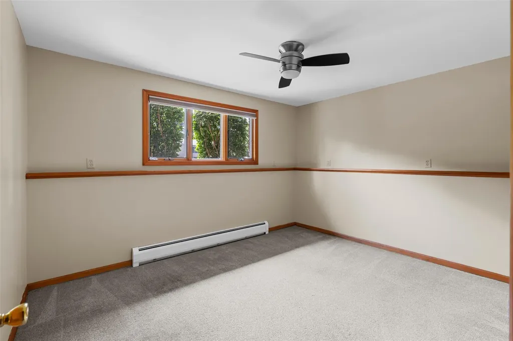16 Orchard Lane Highland NY 12528
