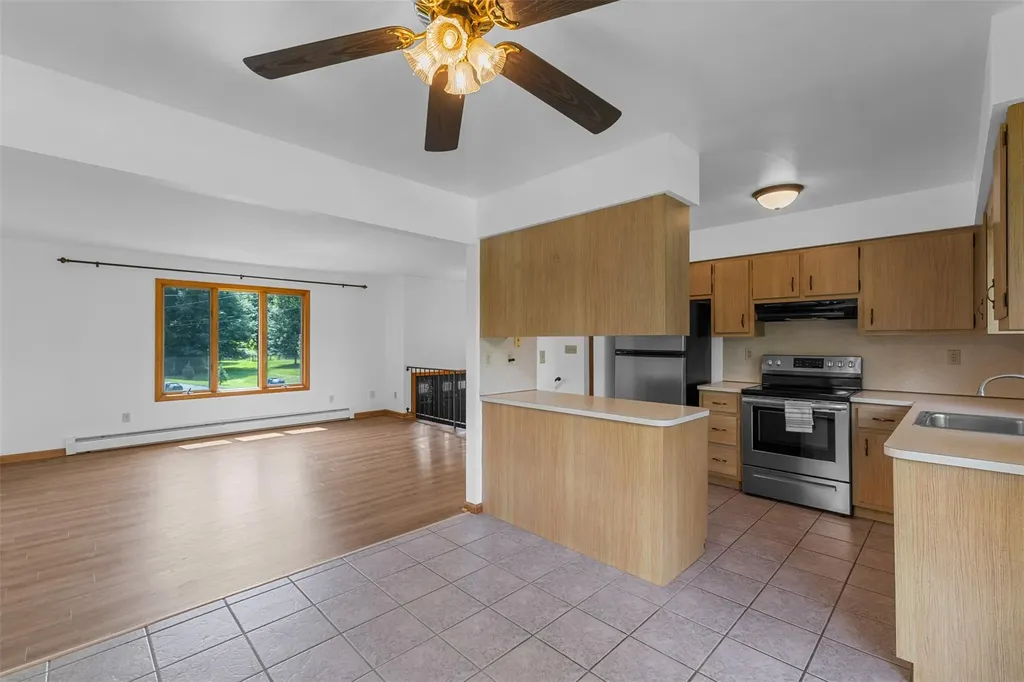16 Orchard Lane Highland NY 12528