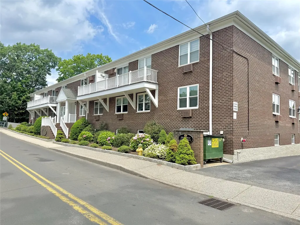 17 Broadway Harrison NY 10528