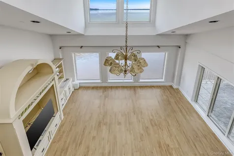 407 Harbor Cove Piermont NY 10968