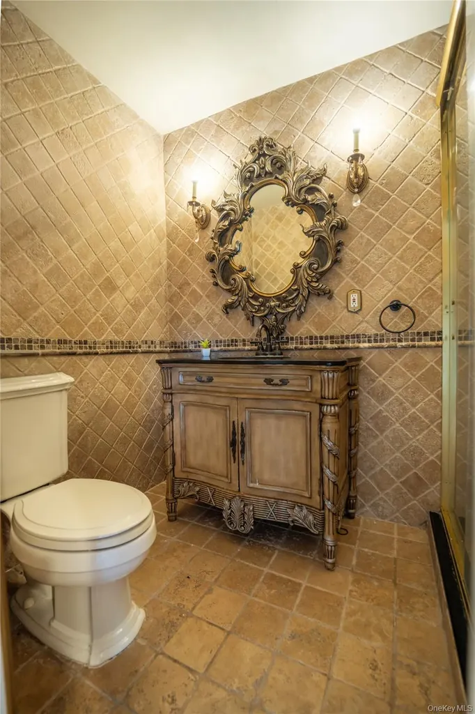 6 Cambridge Drive Smithtown NY 11787