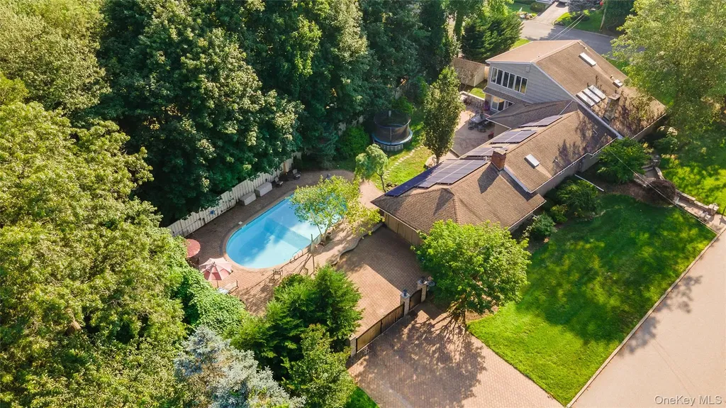 6 Cambridge Drive Smithtown NY 11787