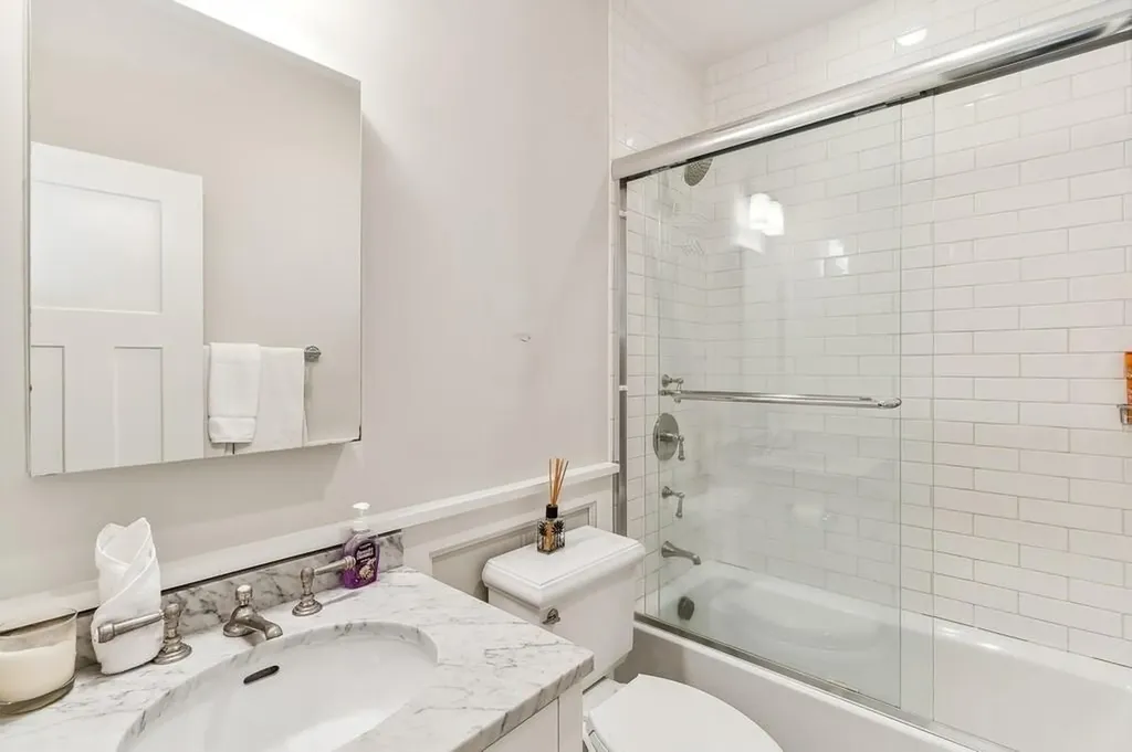 20 Stratton Square East Hampton NY 11937