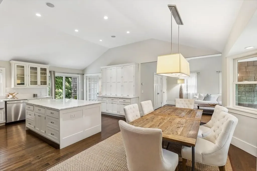 20 Stratton Square East Hampton NY 11937