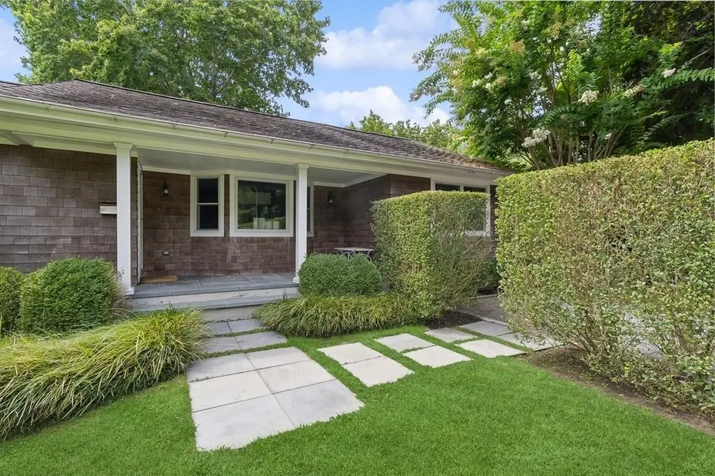 20 Stratton Square East Hampton NY 11937