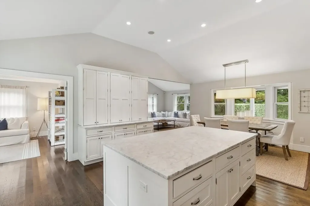 20 Stratton Square East Hampton NY 11937