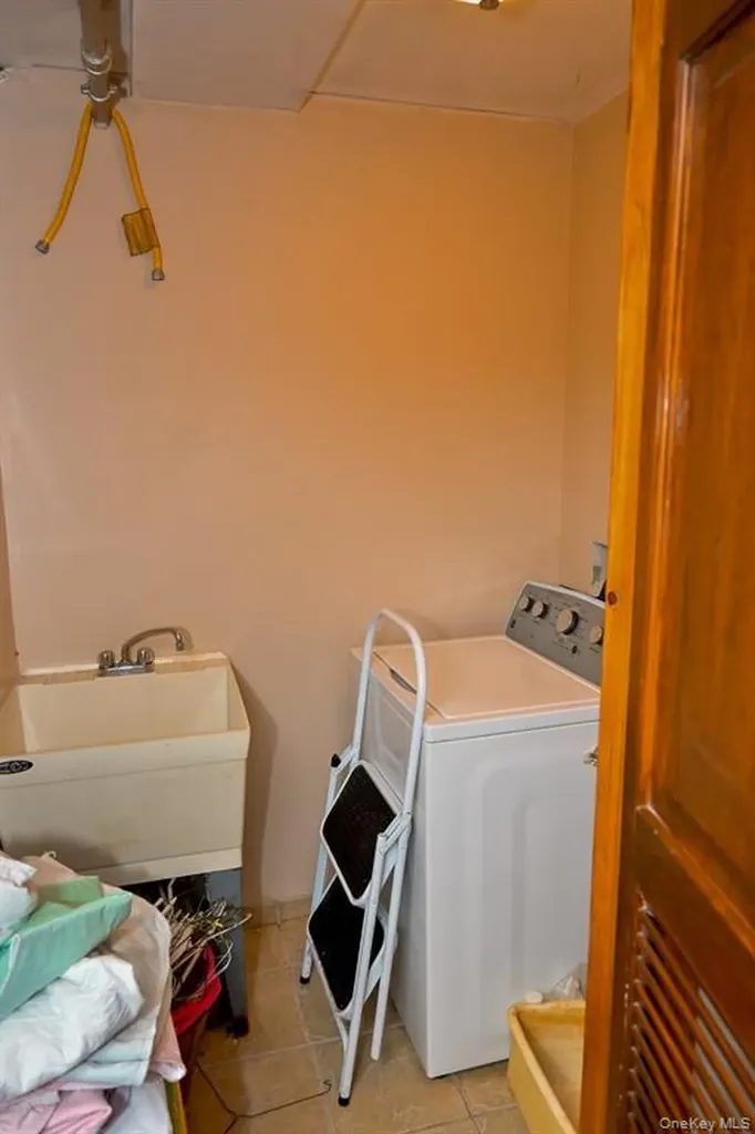 3331 Hone Avenue Bronx NY 10469