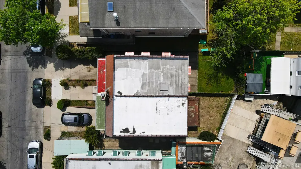 3331 Hone Avenue Bronx NY 10469