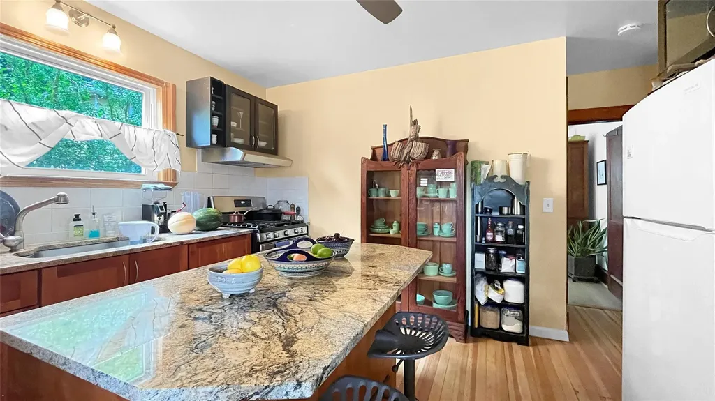 70 Verplanck Avenue Beacon NY 12508