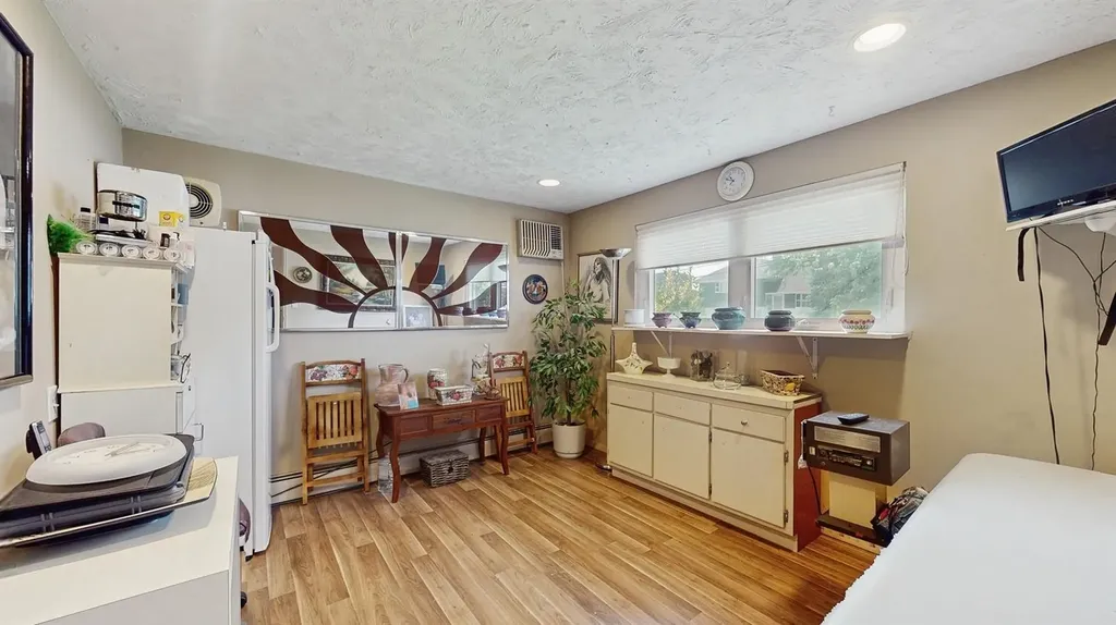 336 Thompson Avenue Oceanside NY 11572