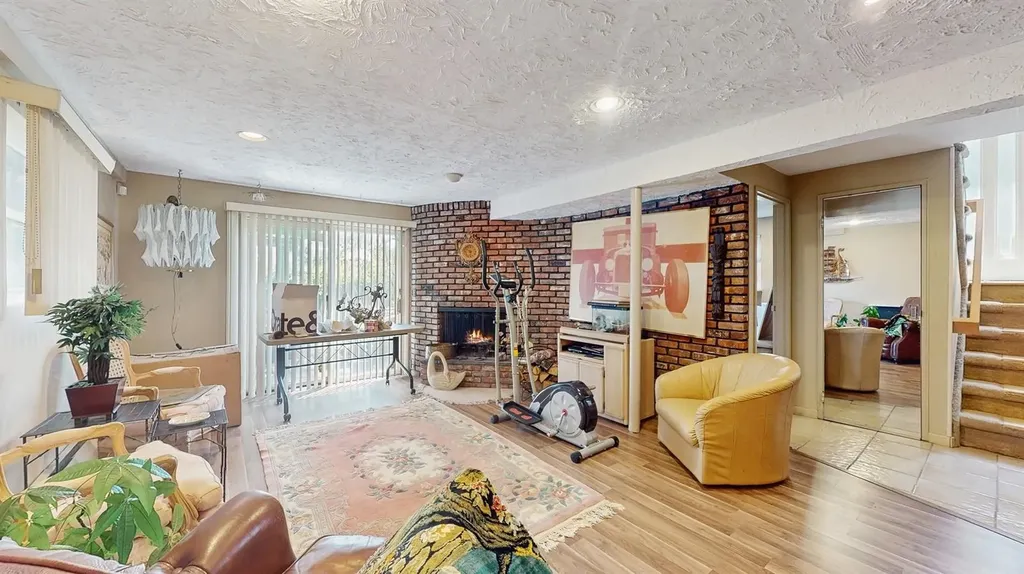 336 Thompson Avenue Oceanside NY 11572
