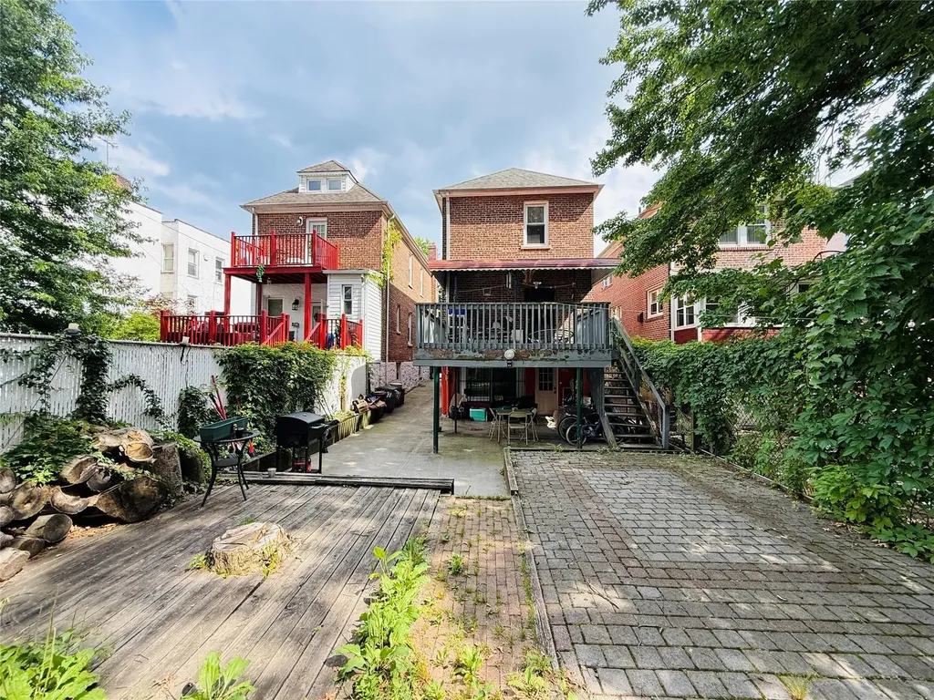 2891 Dudley Avenue Bronx NY 10461