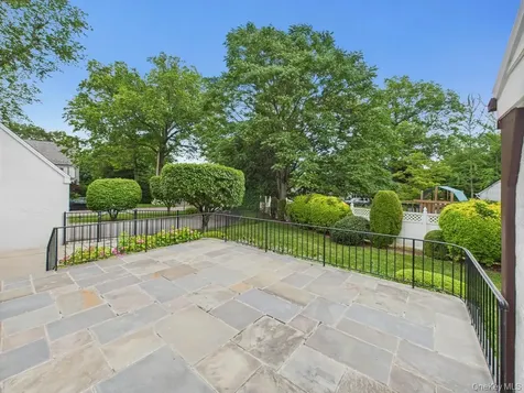 75 Lord Kitchener Road New Rochelle NY 10804