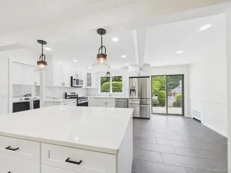 75 Lord Kitchener Road New Rochelle NY 10804
