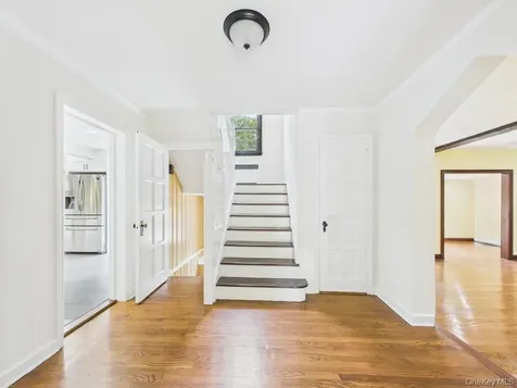 75 Lord Kitchener Road New Rochelle NY 10804