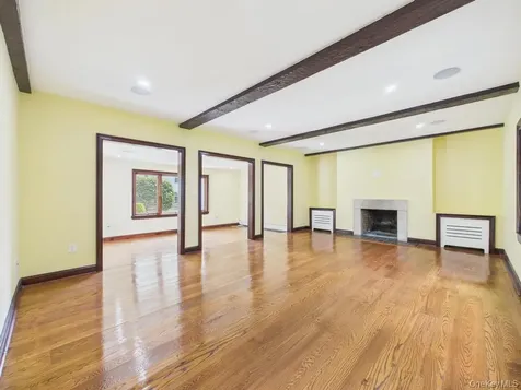 75 Lord Kitchener Road New Rochelle NY 10804