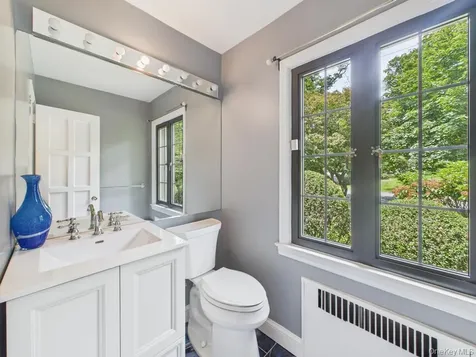 75 Lord Kitchener Road New Rochelle NY 10804