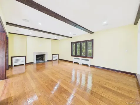 75 Lord Kitchener Road New Rochelle NY 10804