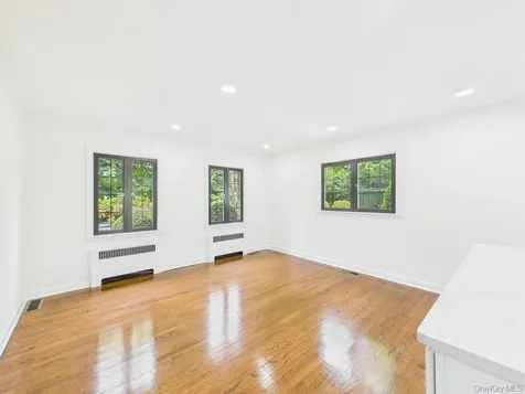 75 Lord Kitchener Road New Rochelle NY 10804