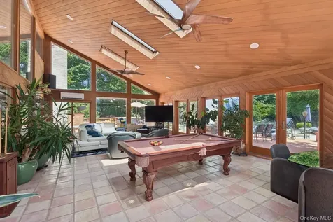9 Swan Place Nissequogue NY 11780