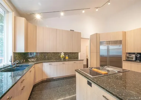 9 Swan Place Nissequogue NY 11780