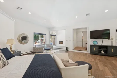 9 Swan Place Nissequogue NY 11780