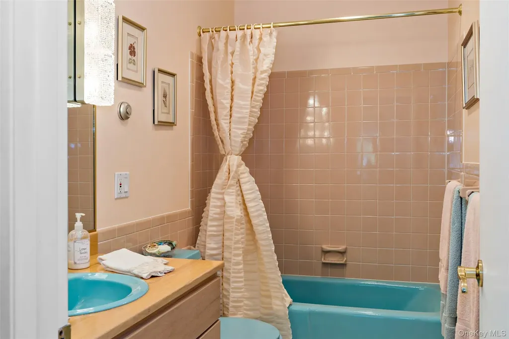 207 E Hook Road Hopewell Junction NY 12533