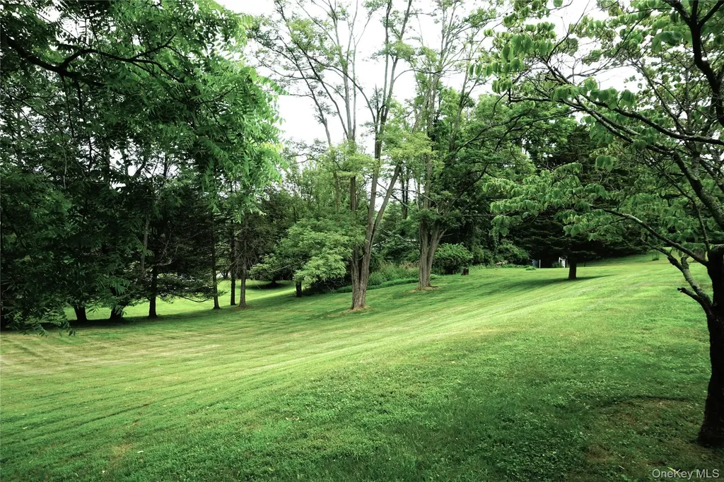 207 E Hook Road Hopewell Junction NY 12533