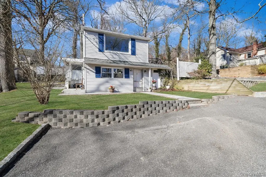 7 Yucca Road Rocky Point NY 11778