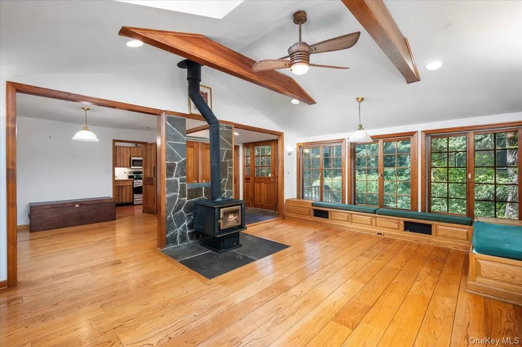 1064 Barrett Circle W Carmel NY 10512