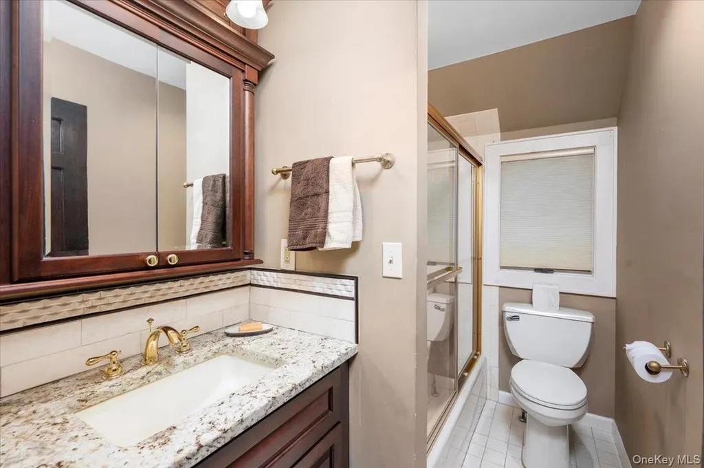 1064 Barrett Circle W Carmel NY 10512