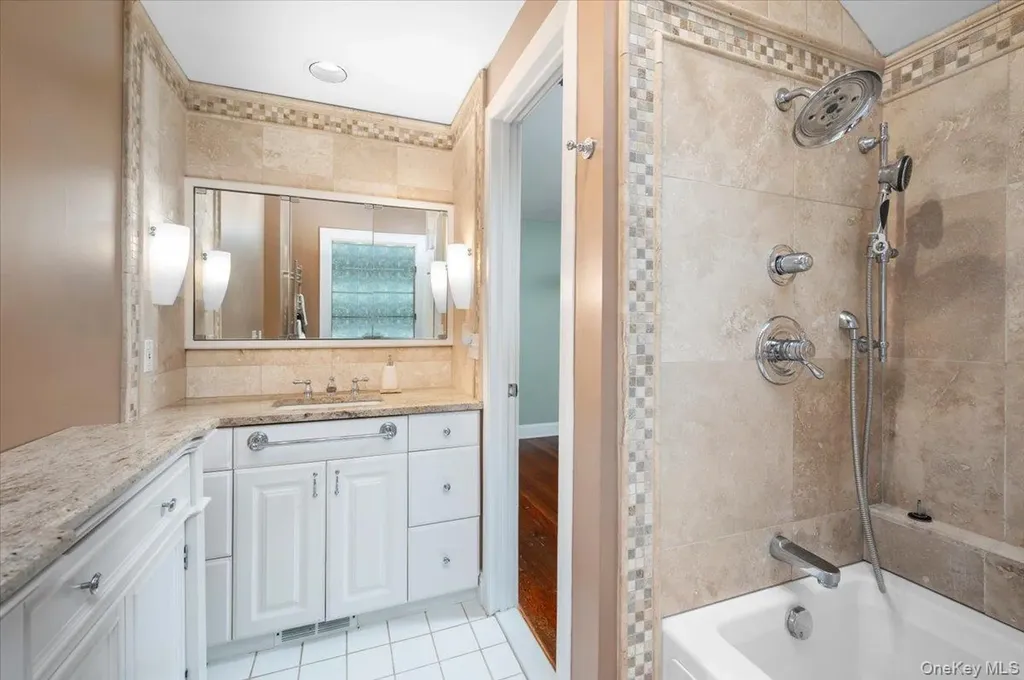 1064 Barrett Circle W Carmel NY 10512