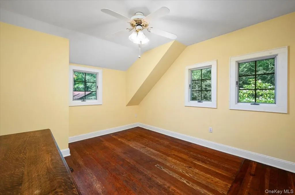 1064 Barrett Circle W Carmel NY 10512