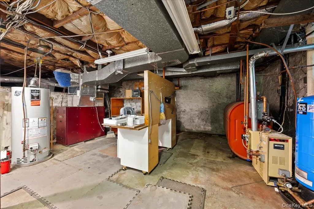 1064 Barrett Circle W Carmel NY 10512