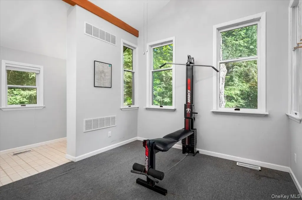 1064 Barrett Circle W Carmel NY 10512