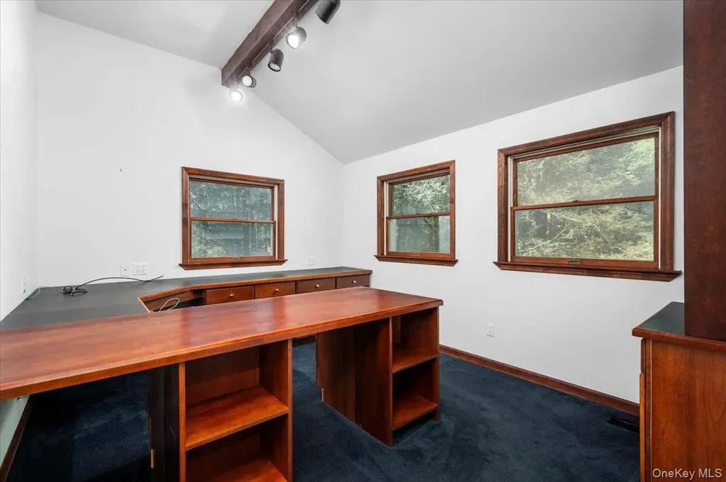 1064 Barrett Circle W Carmel NY 10512