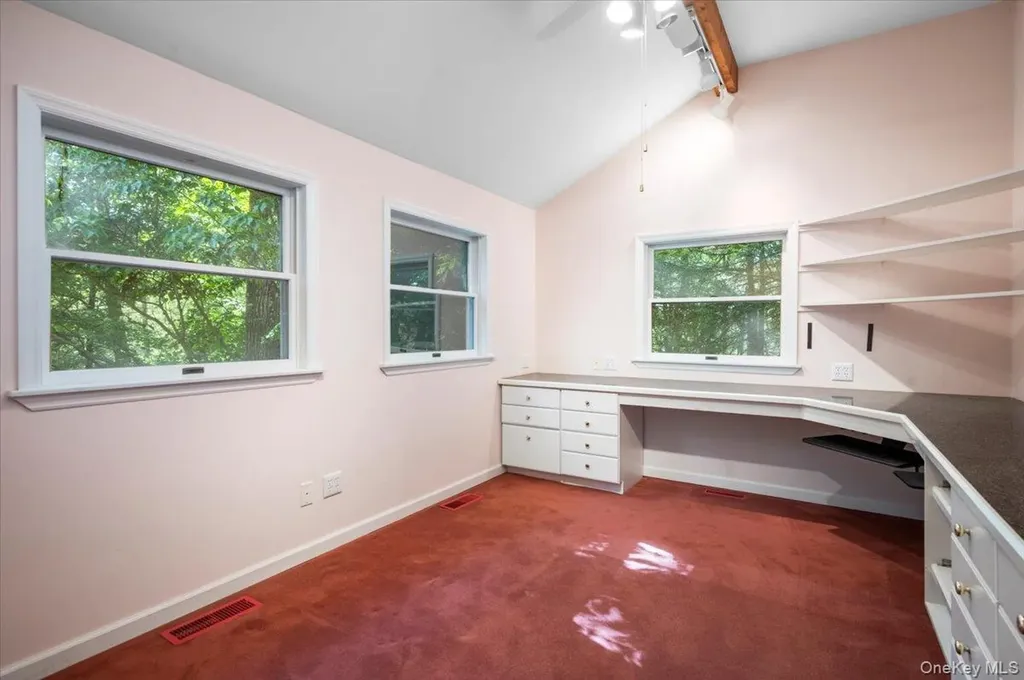 1064 Barrett Circle W Carmel NY 10512